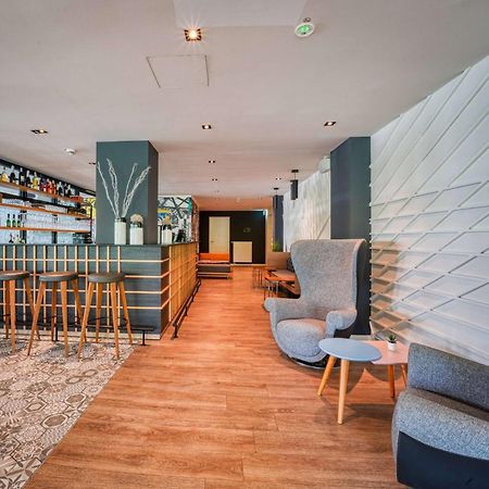Vienna House Easy By Wyndham Dortmund City Exterior photo