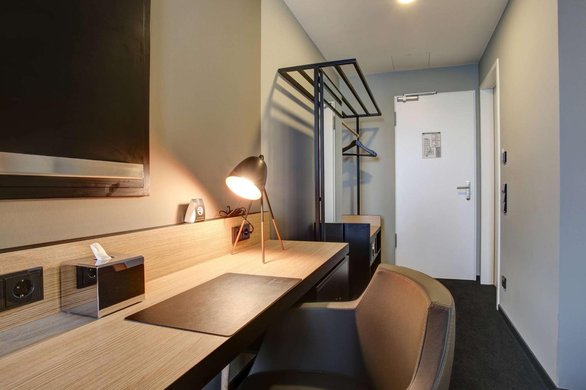Vienna House Easy By Wyndham Dortmund City Exterior photo