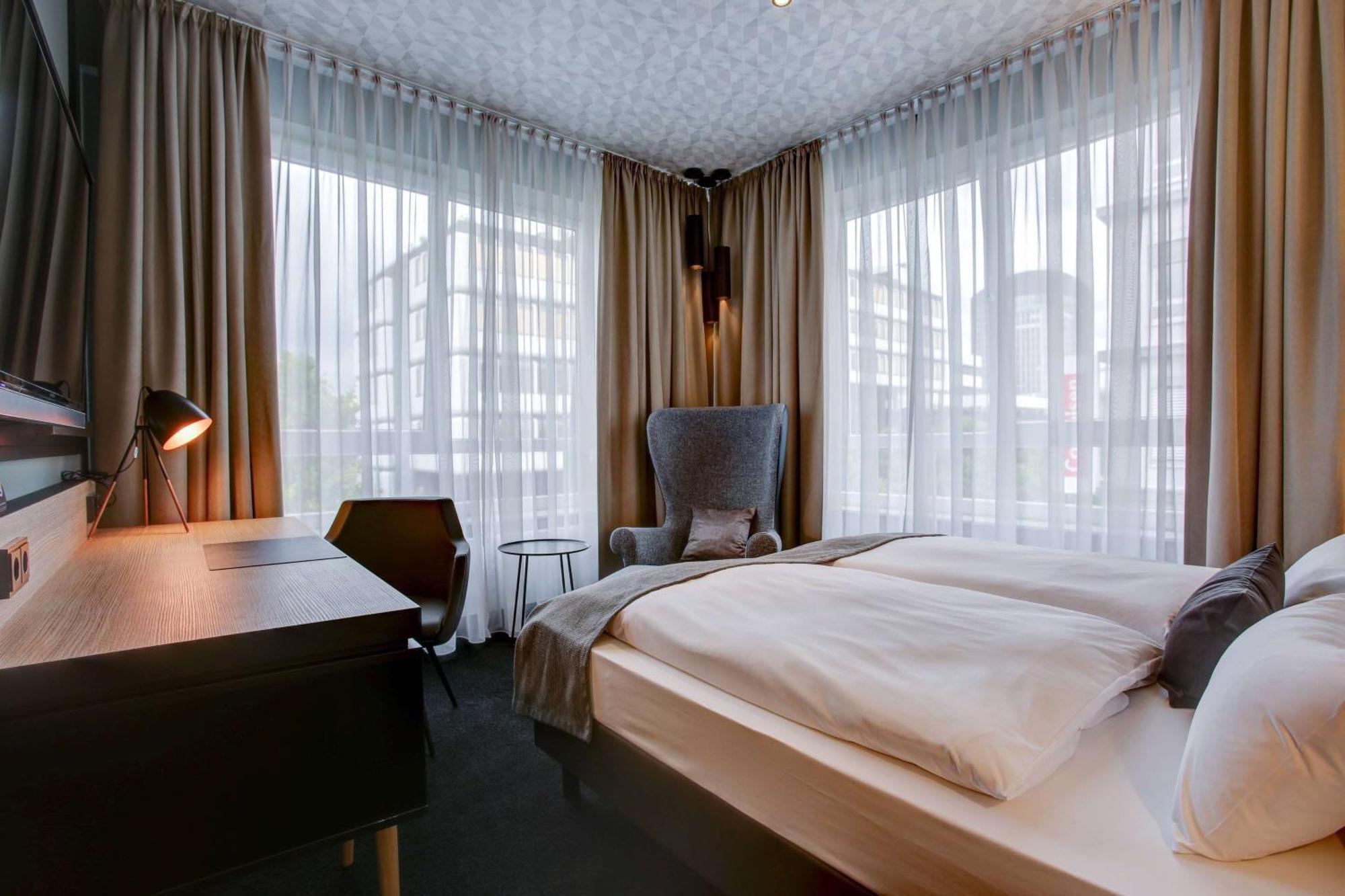 Vienna House Easy By Wyndham Dortmund City Exterior photo