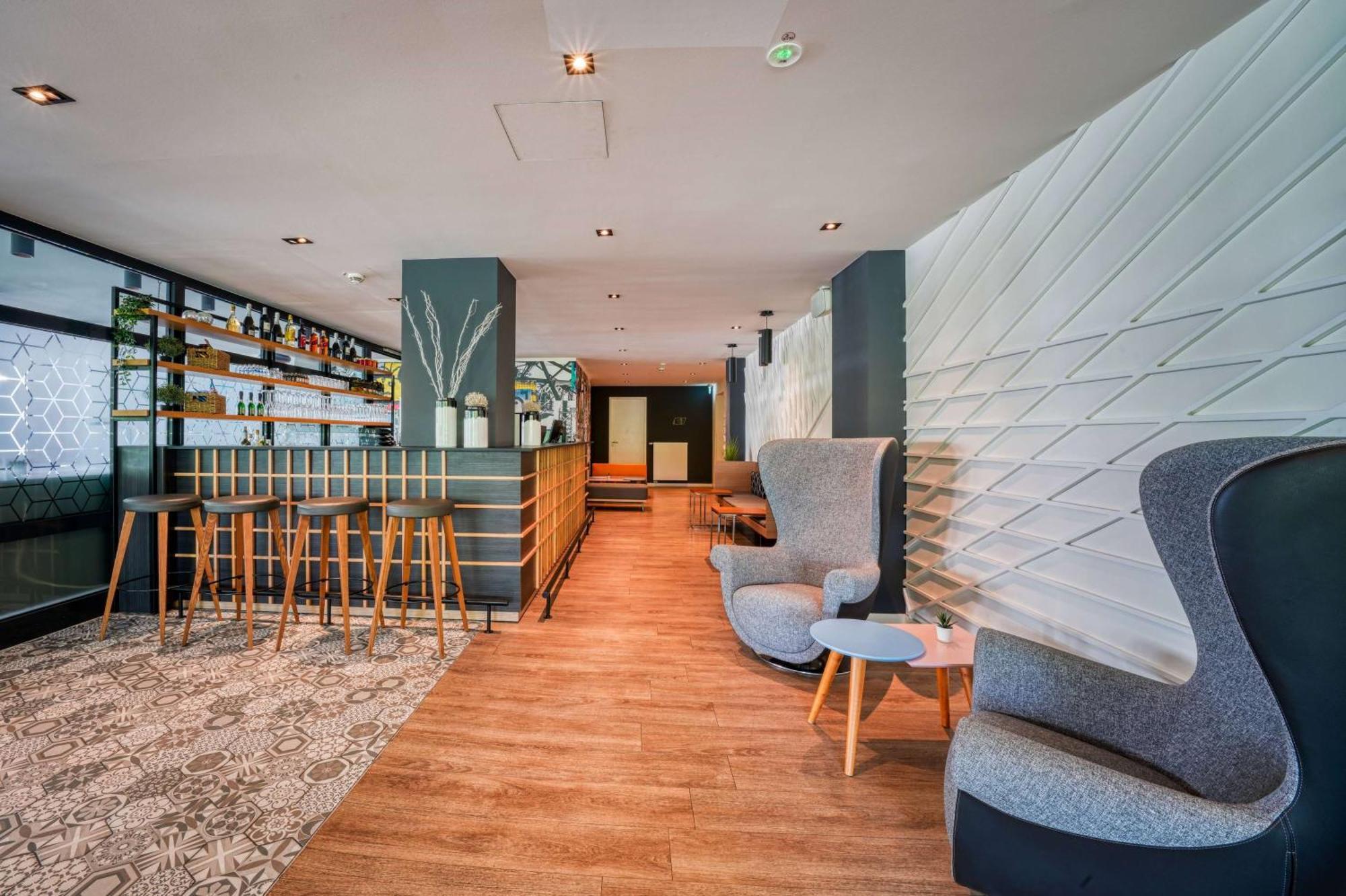 Vienna House Easy By Wyndham Dortmund City Exterior photo